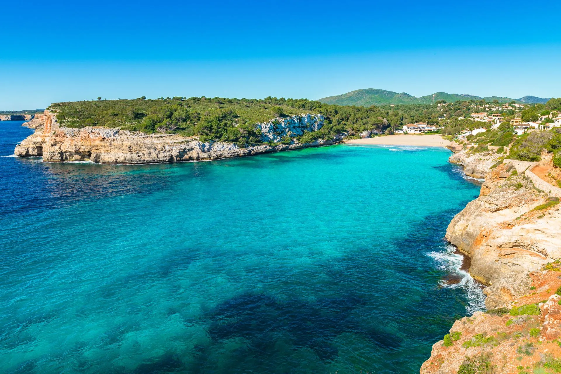 Cala d'Or – průzračné zátoky na jihovýchodě Mallorky